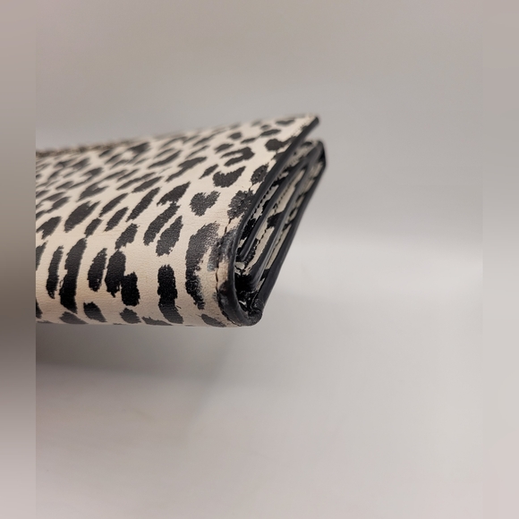 Yves Saint Laurent Leopard Print Calfskin Bifold Wallet Clutch YSL - Picture 7 of 11